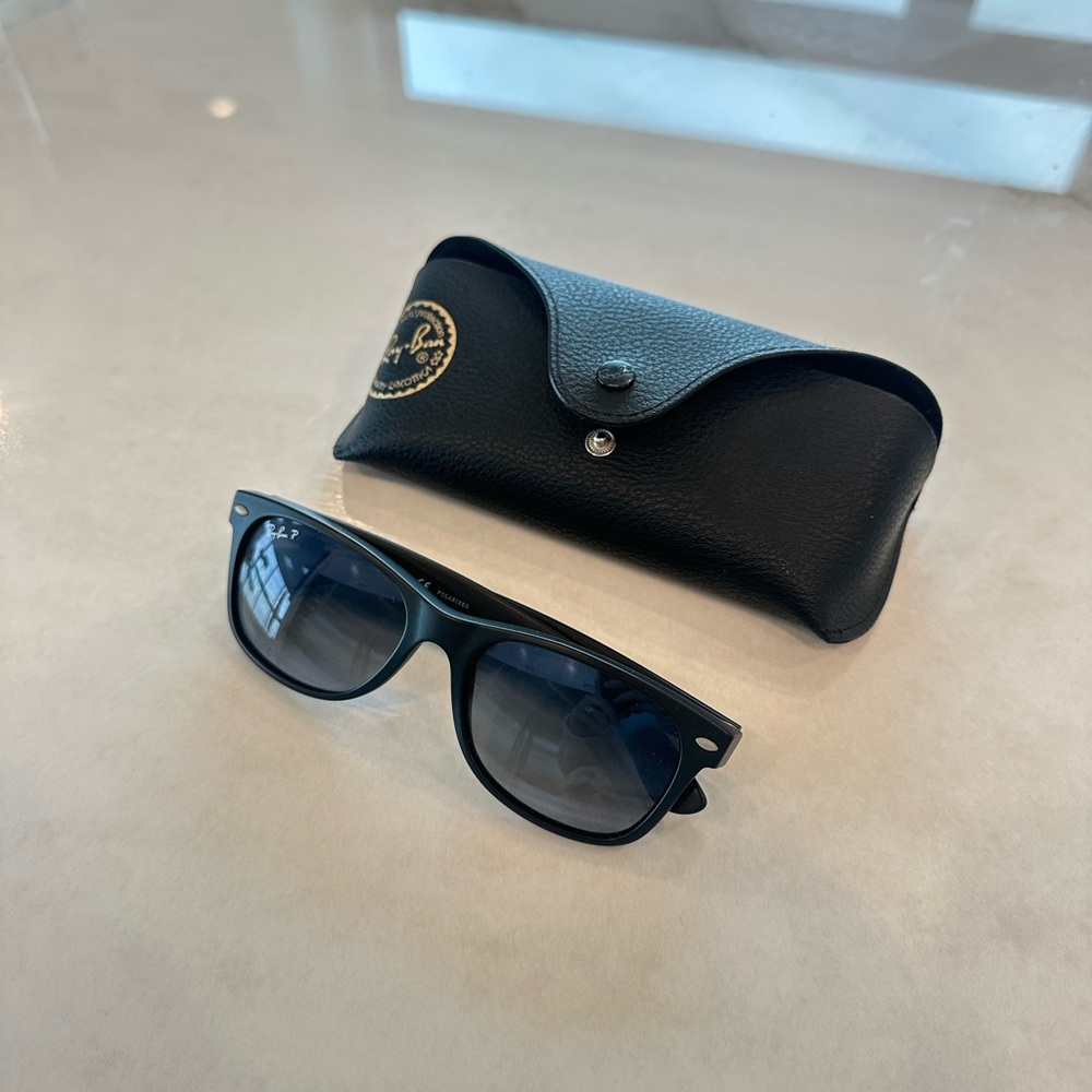 Ray-Ban Black Sunglasses with Case